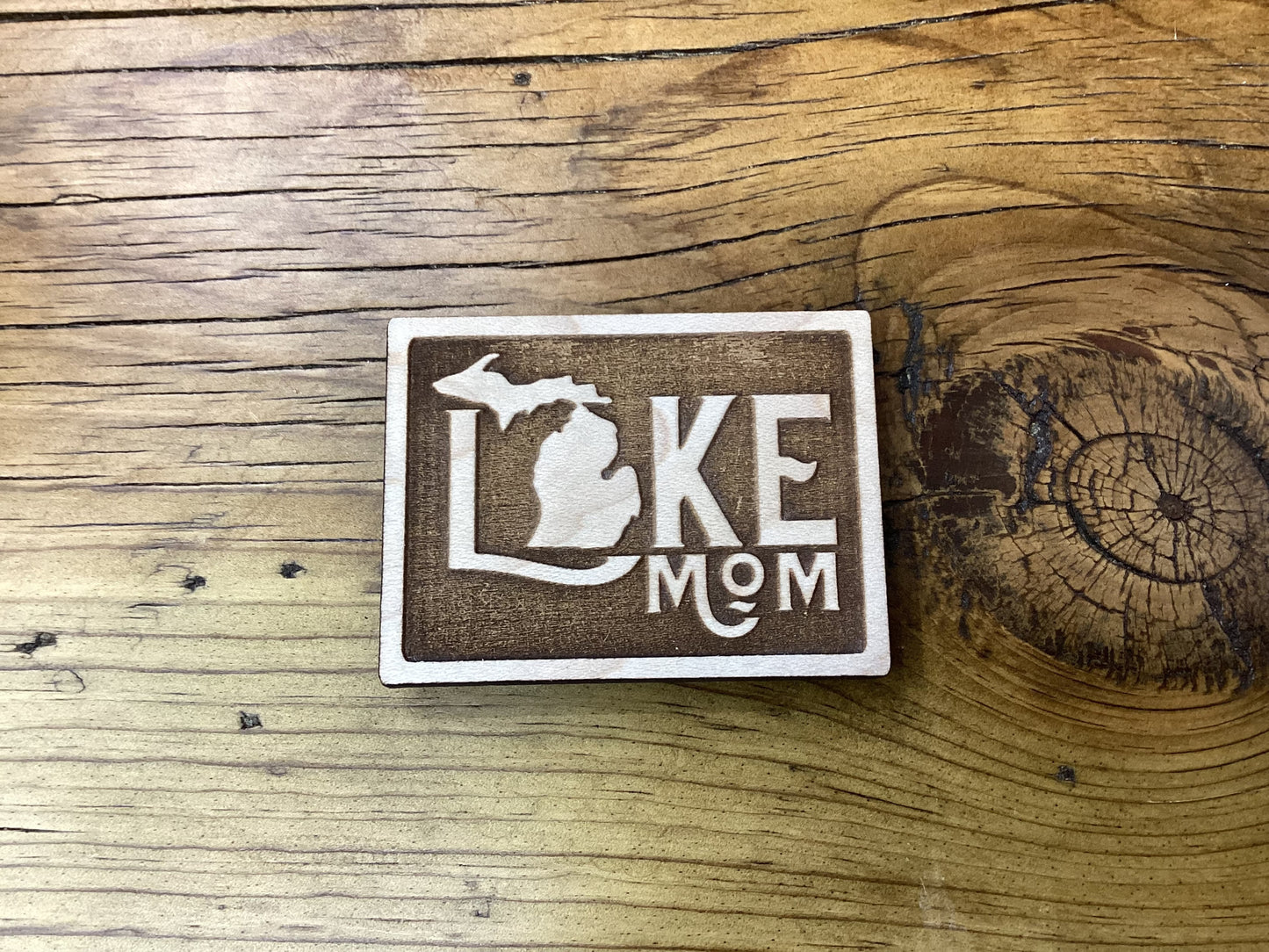 'Lake Mom' Rectangle - Word - Wooden Magnet