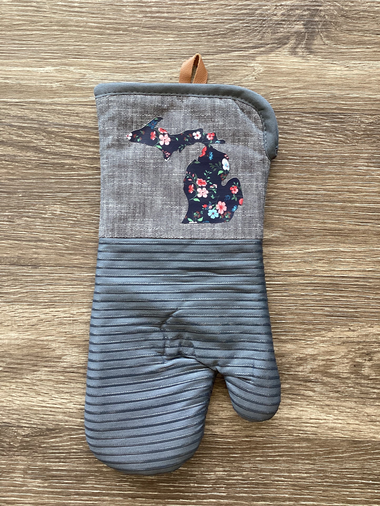 Branches Floral - Black - Michigan - Large Oven Mitt