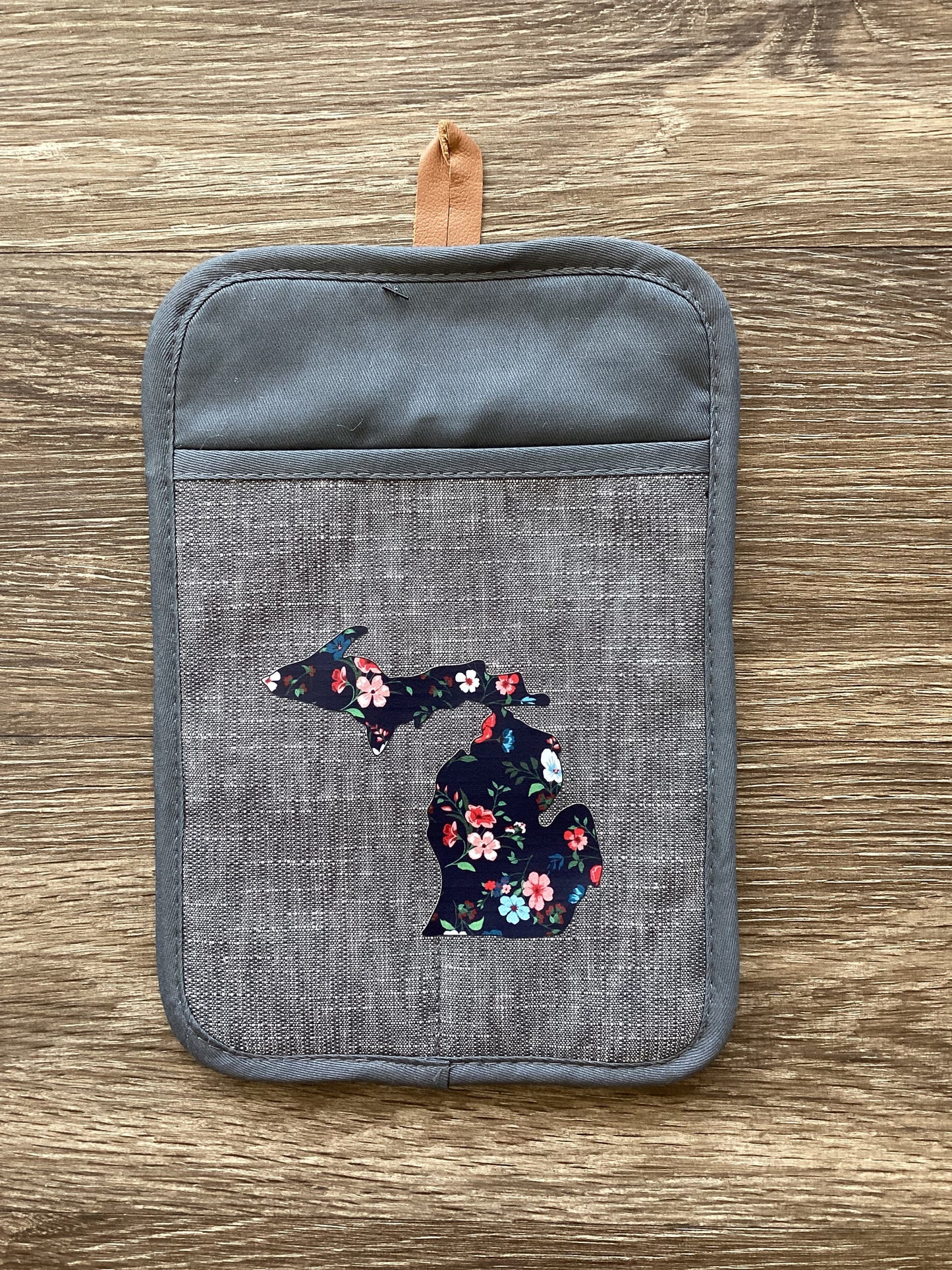 Branches Floral - Black - Michigan - Rectangle Oven Mitt