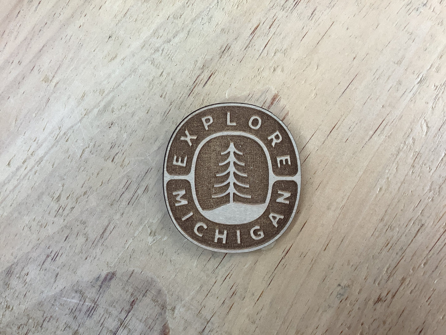 'Explore Michigan' - Badge - Wooden Magnet