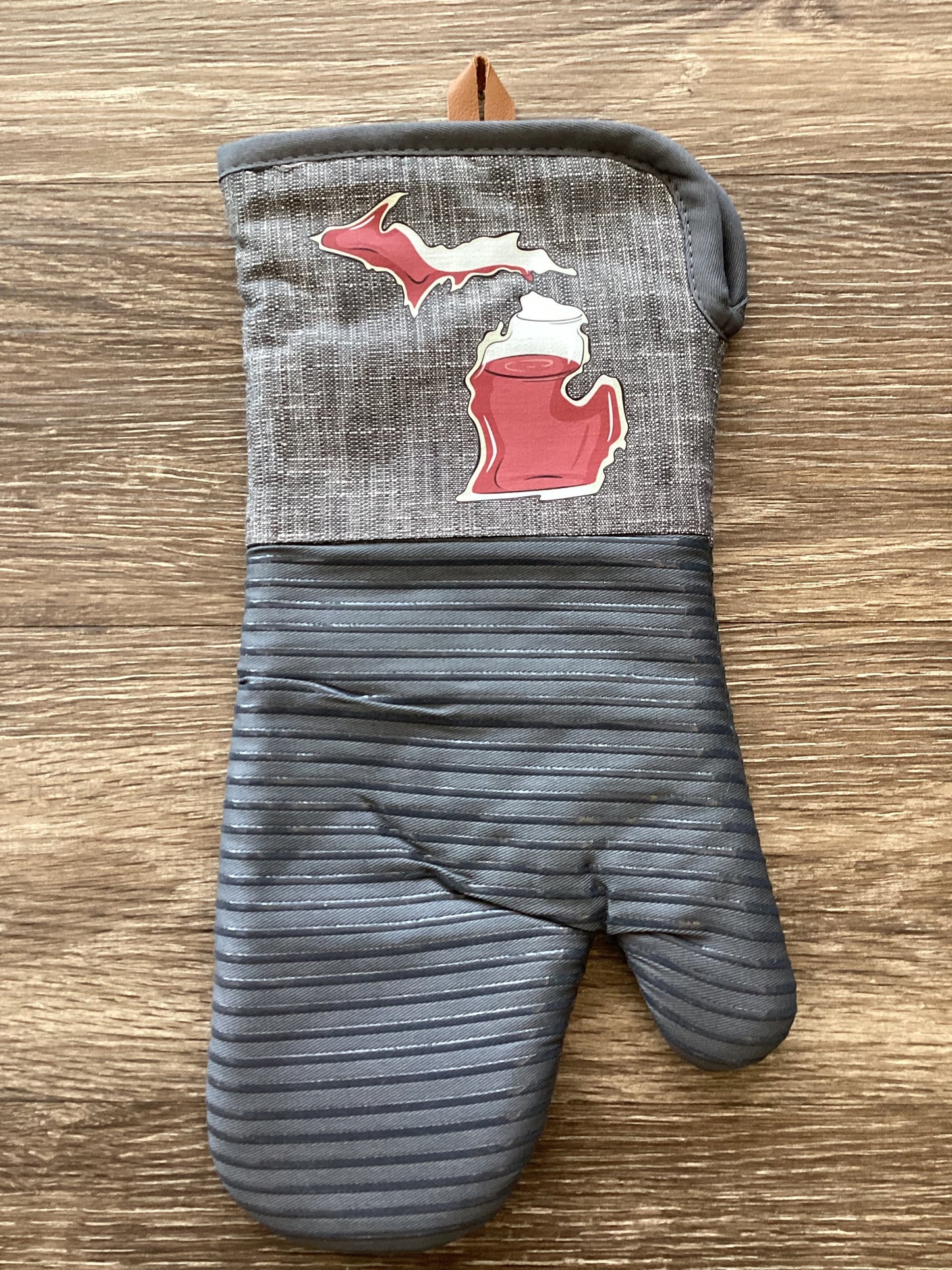 Wine - Red - Michigan - Large Oven Mitt