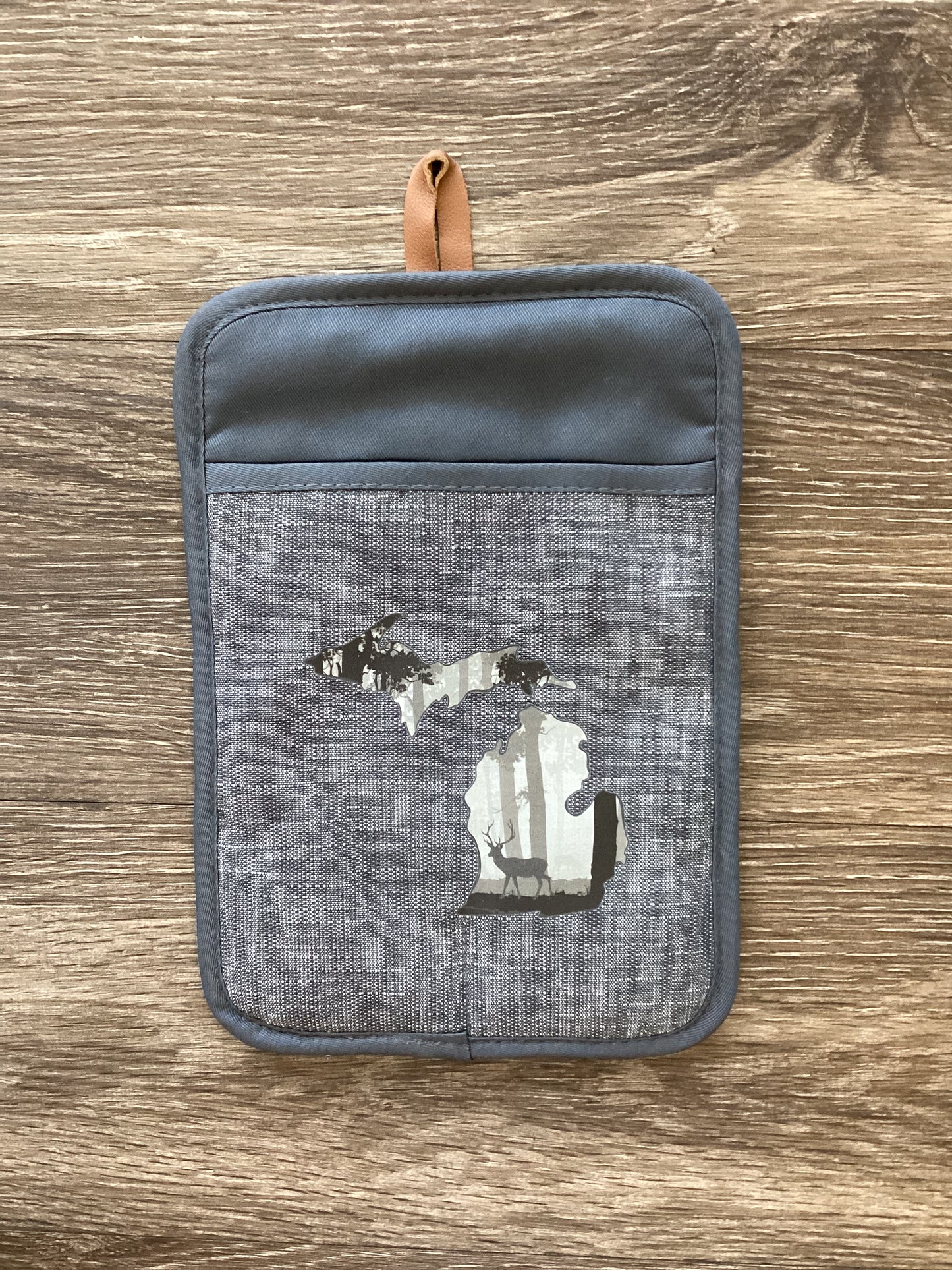 Deer - Woods - Michigan - Rectangle Oven Mitt