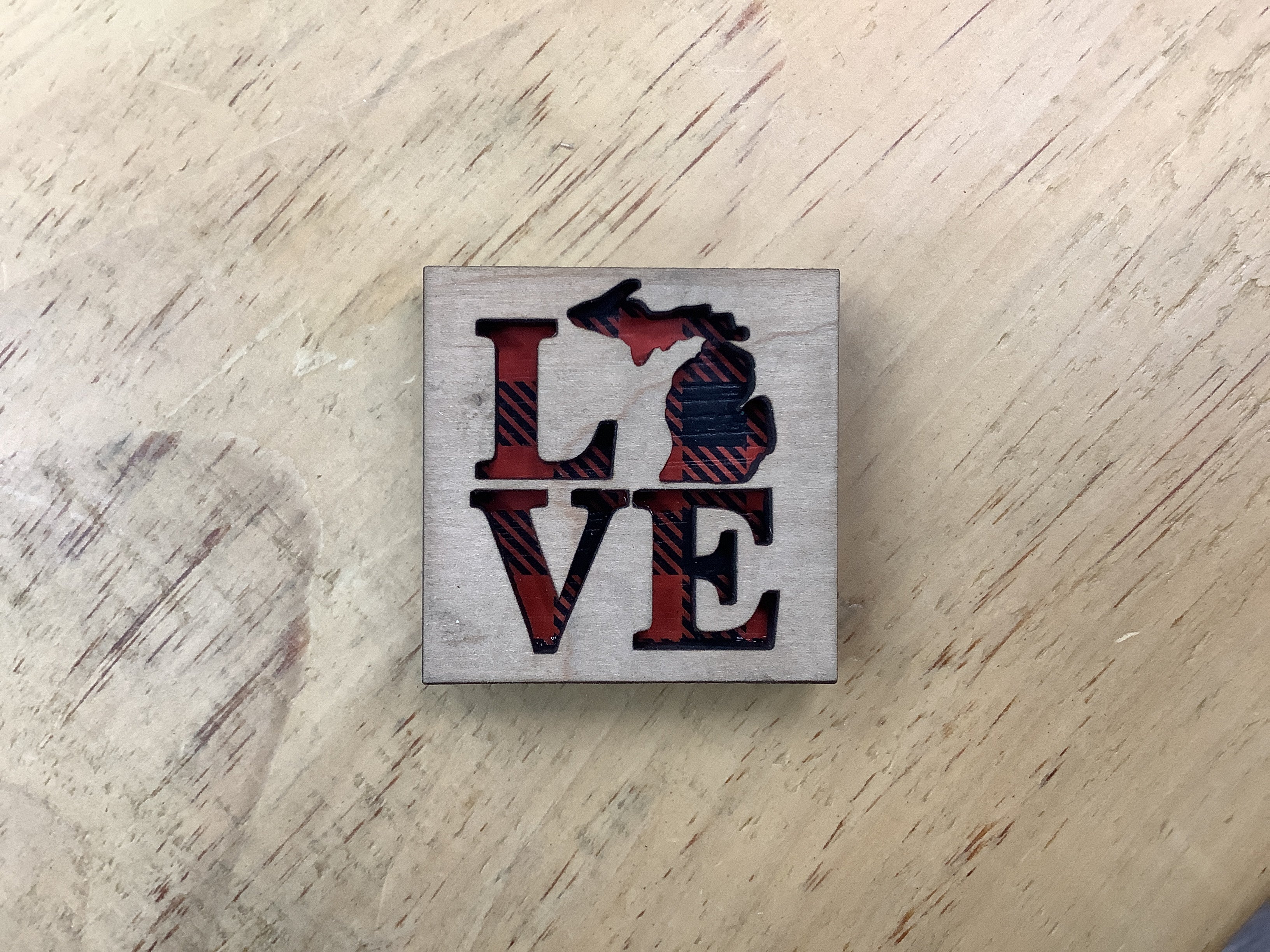 Love - Cutout - Red Gingham - Michigan - Wooden Magnet