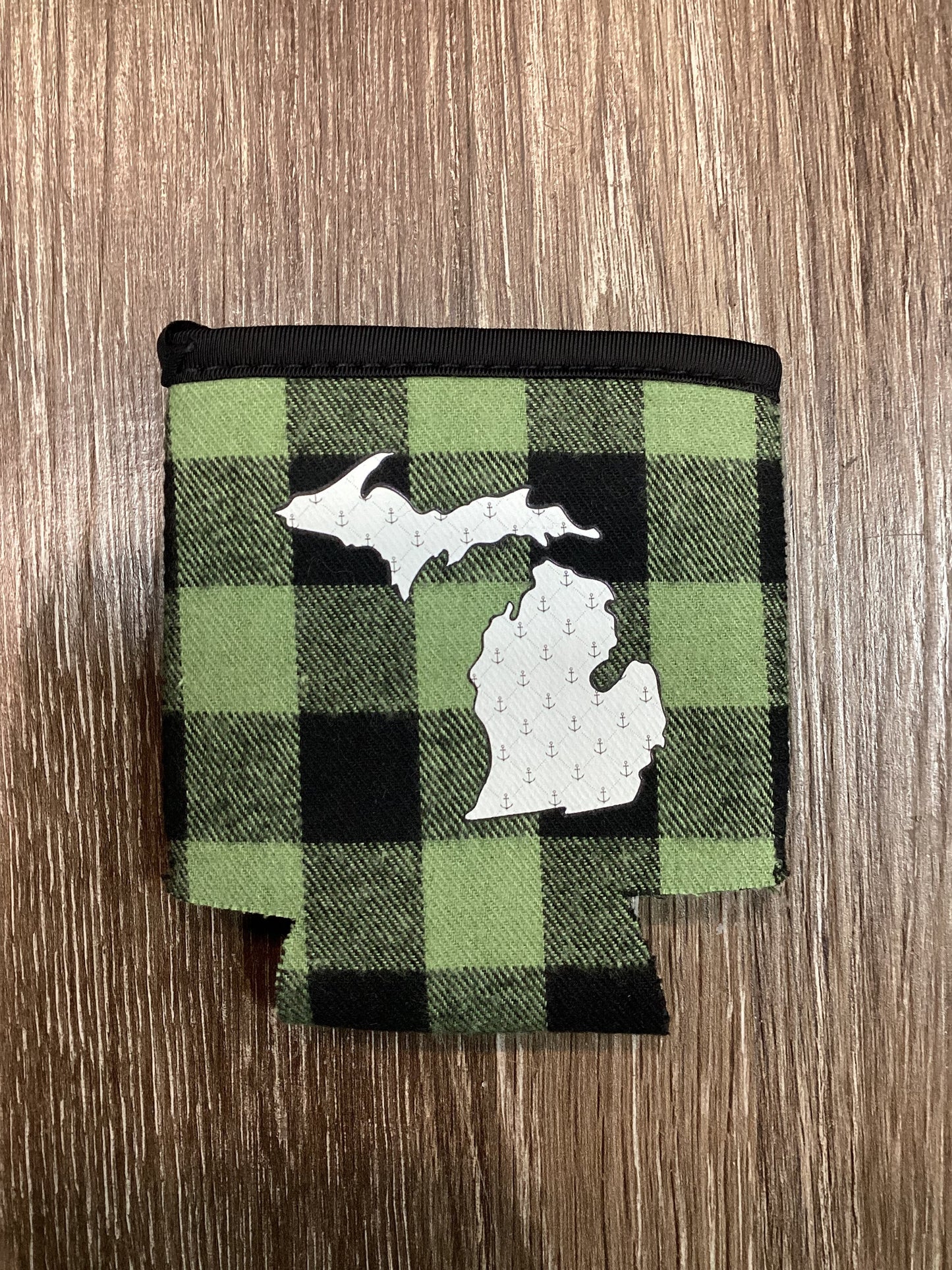 Anchors - Michigan - Green Plaid Koozie