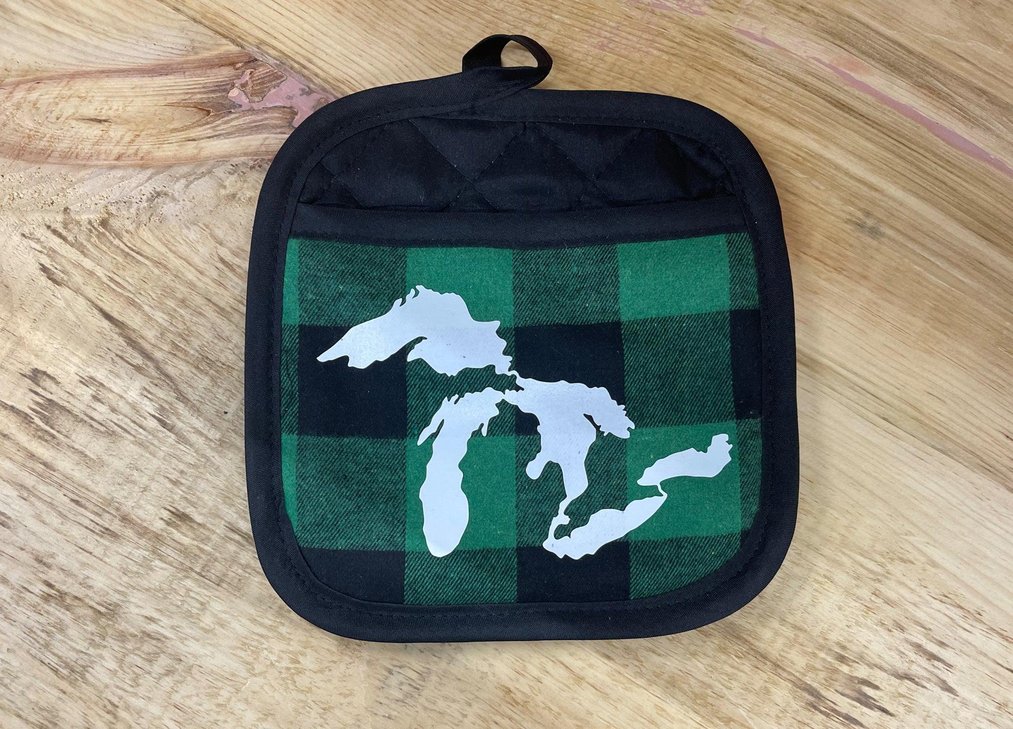 Michigan Plaid Pot Holder W/ Pocket