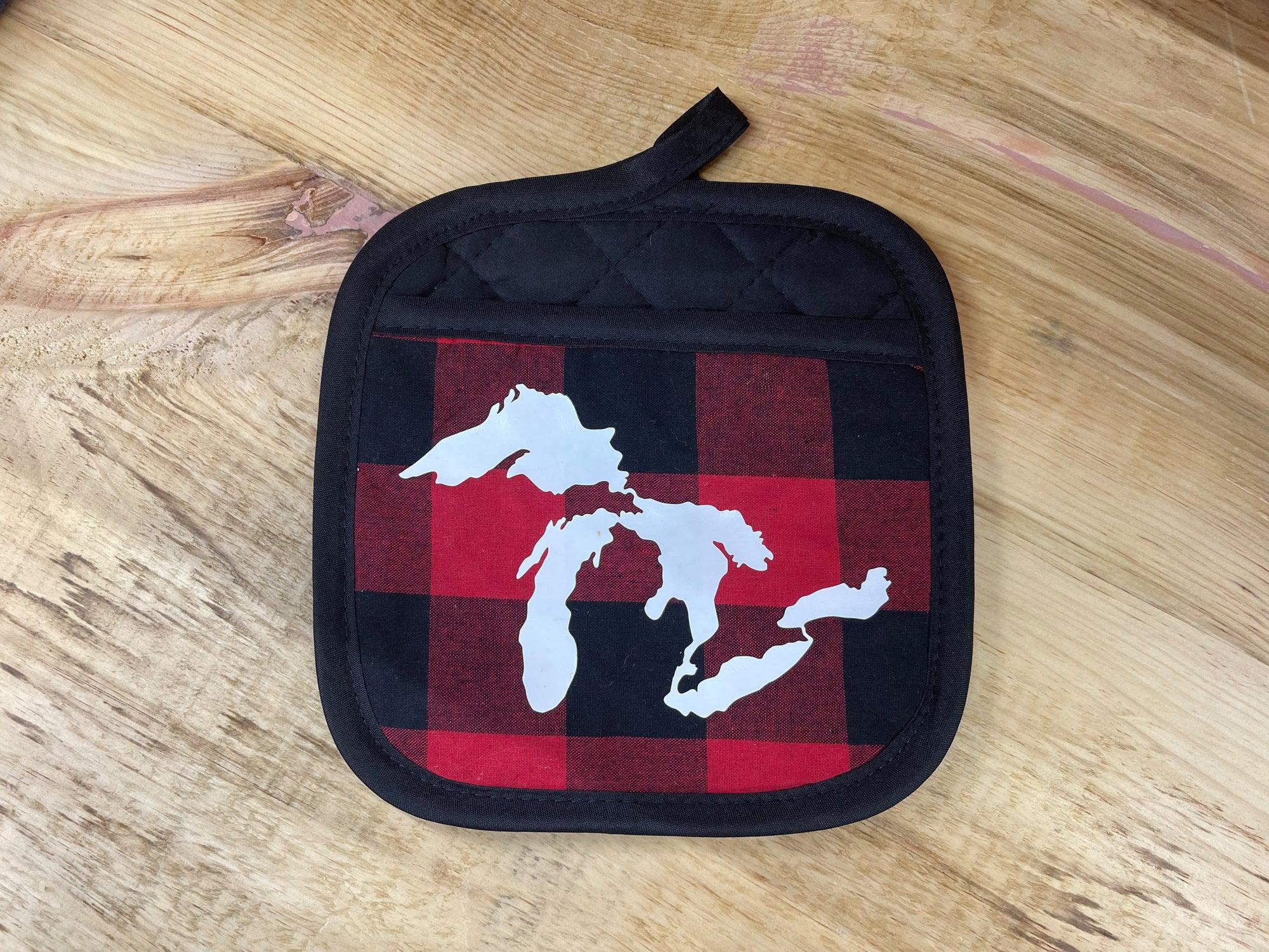 Michigan Plaid Pot Holder W/ Pocket