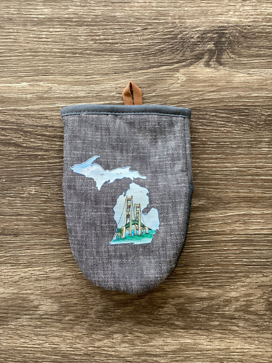Mackinaw Bridge - Michigan - Short Oven Mitt