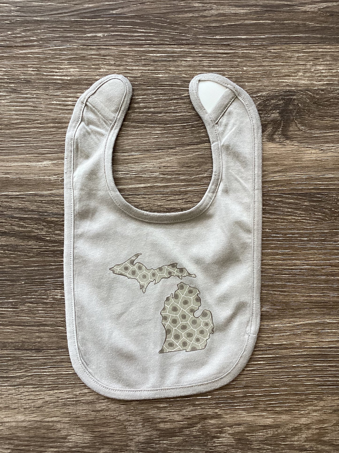 Petoskey Stone - Michigan - Color Titanium - Bib