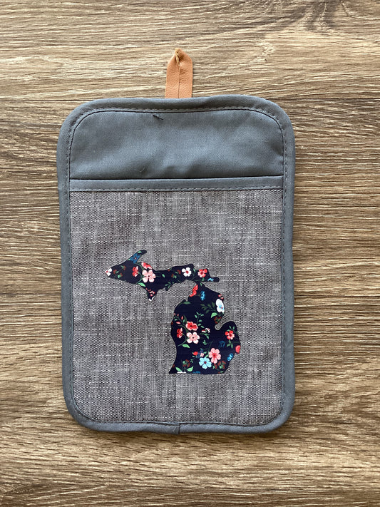 Branches Floral - Black - Michigan - Rectangle Oven Mitt