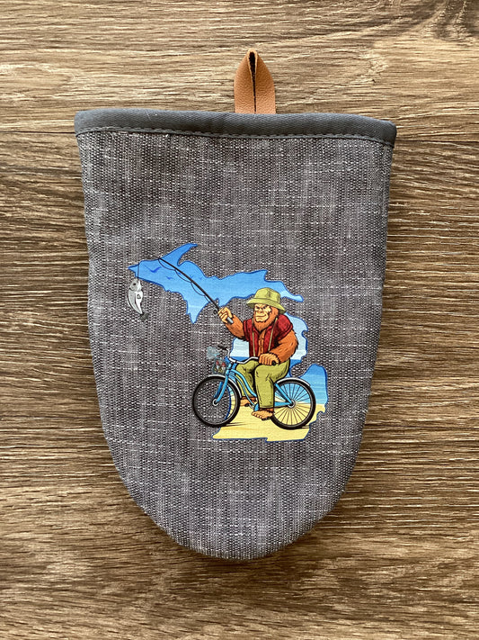 Sasquatch - Bike Fishing - Beach - Michigan - Short Oven Mitt