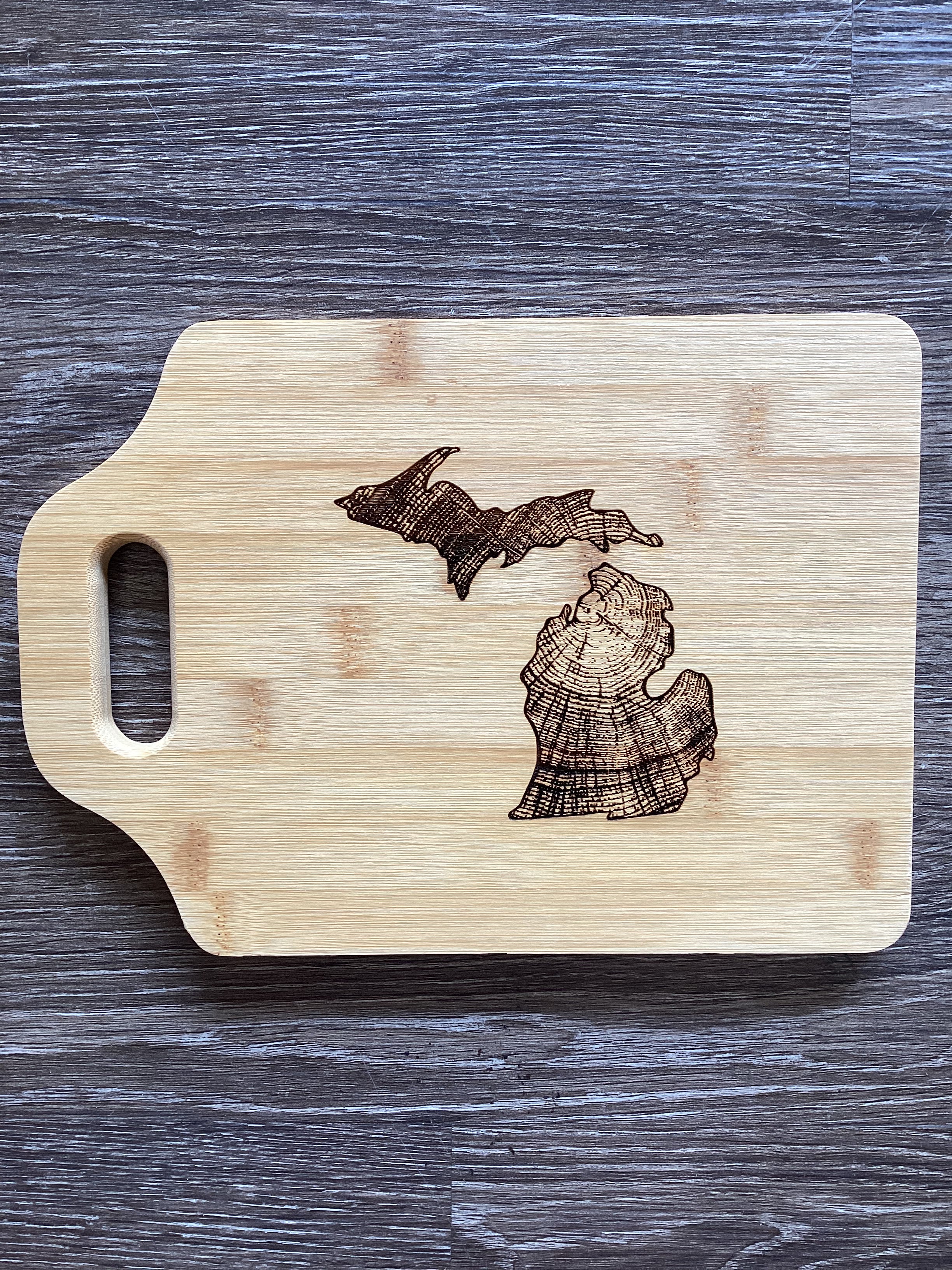 Tree Ring - Michigan - Wooden Engraved - Bamboo Cutting Board