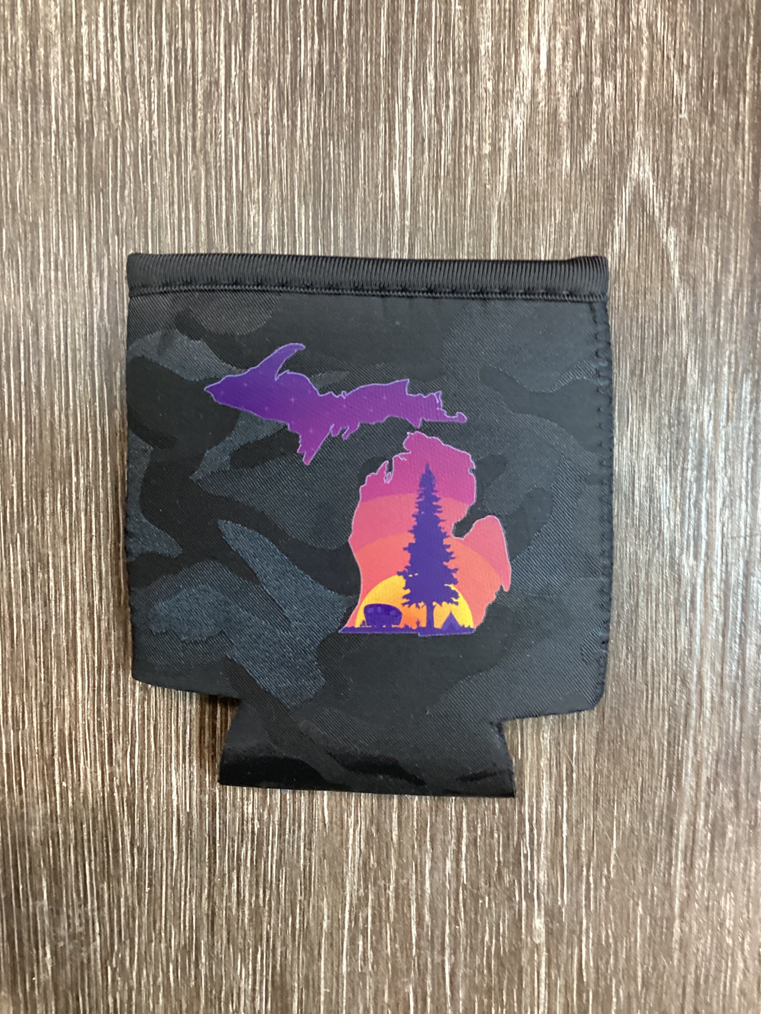 Sunrise Camper - Michigan - Black Camo Koozie