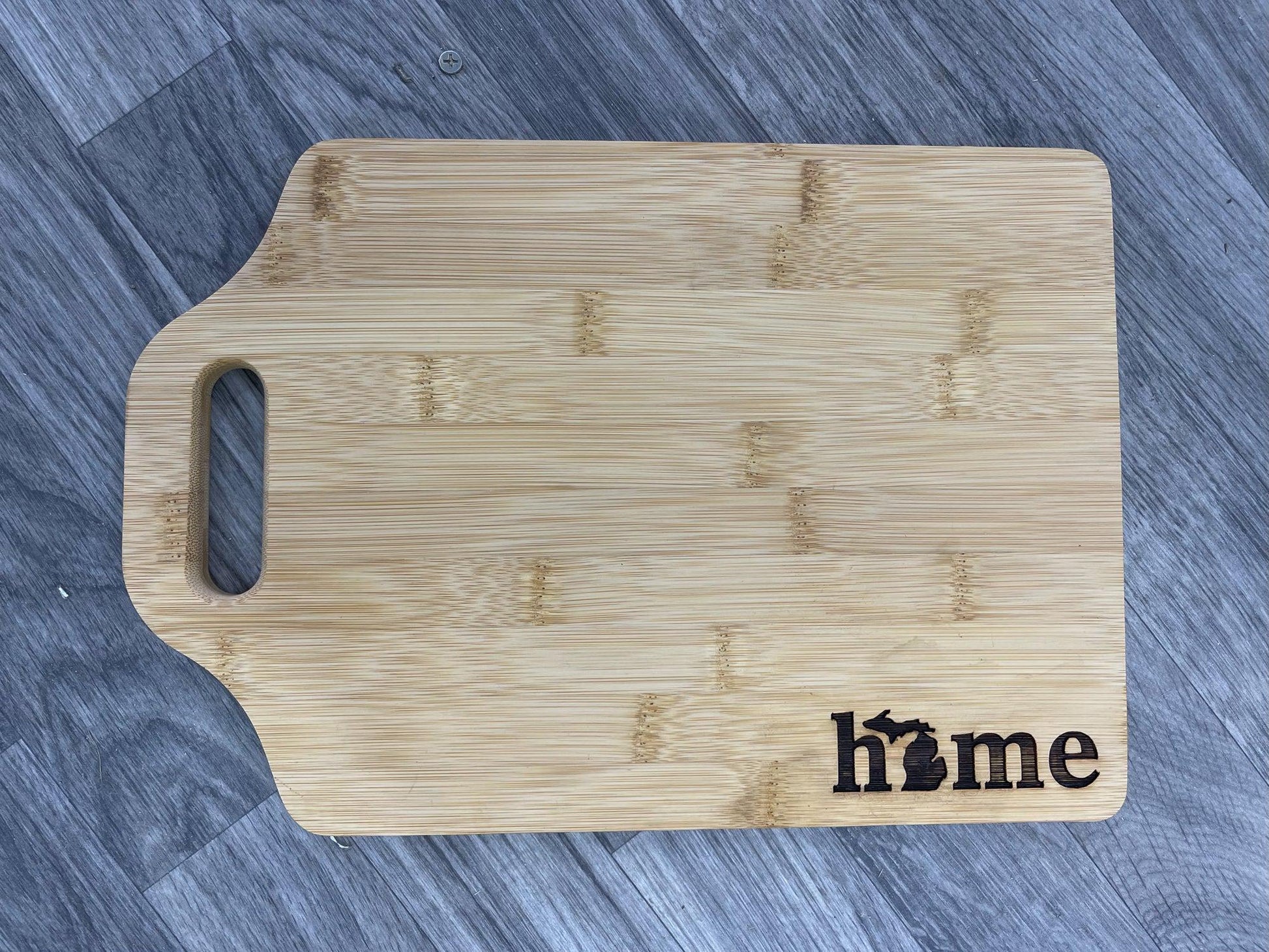 Home - Word - Wooden Engraved - Cutting Board