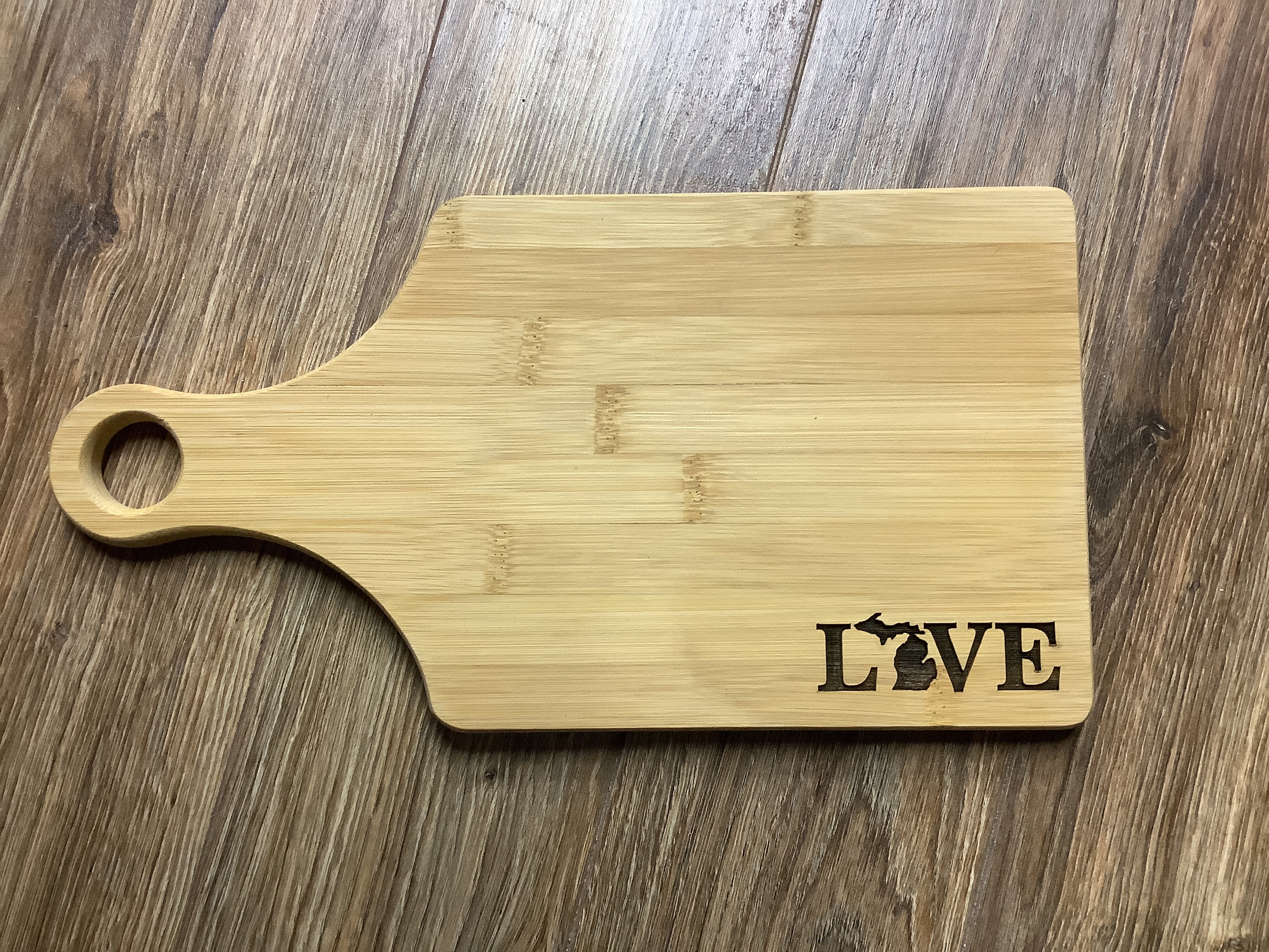 Love - Word - Wooden Engraved - Cutting Board